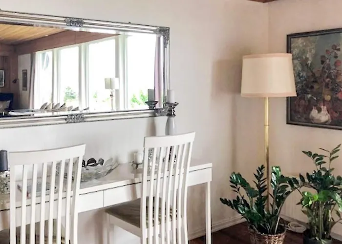 7 Person In * Молде