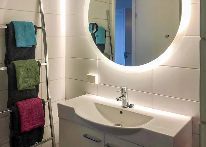 7 Person In Appartamento Molde